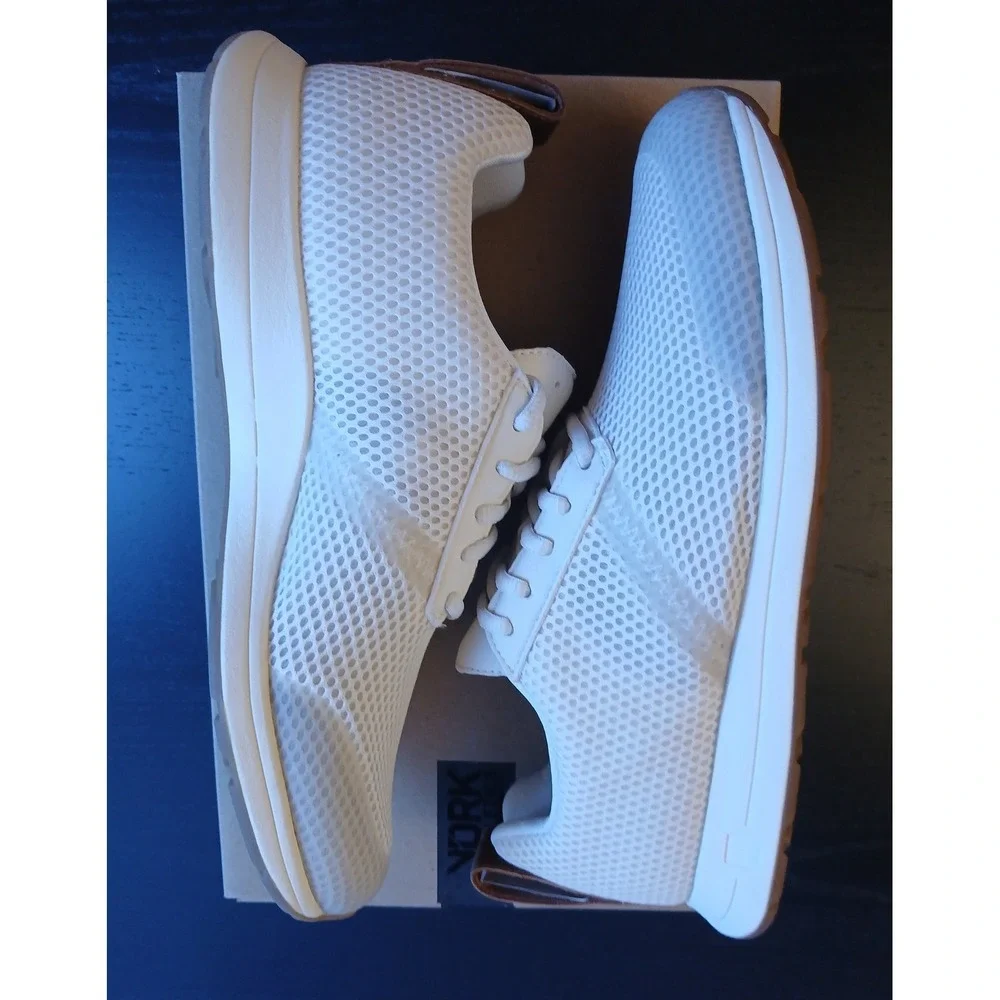York Athletics Mfg The Henry Air Mesh Runner Bone White Gum Mens 9.5 Womens 11